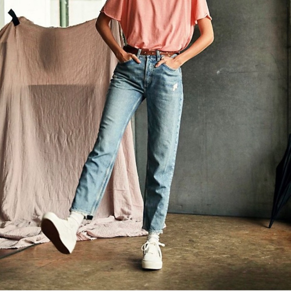 Free People Fast Times High Rise Mom Jeans 30